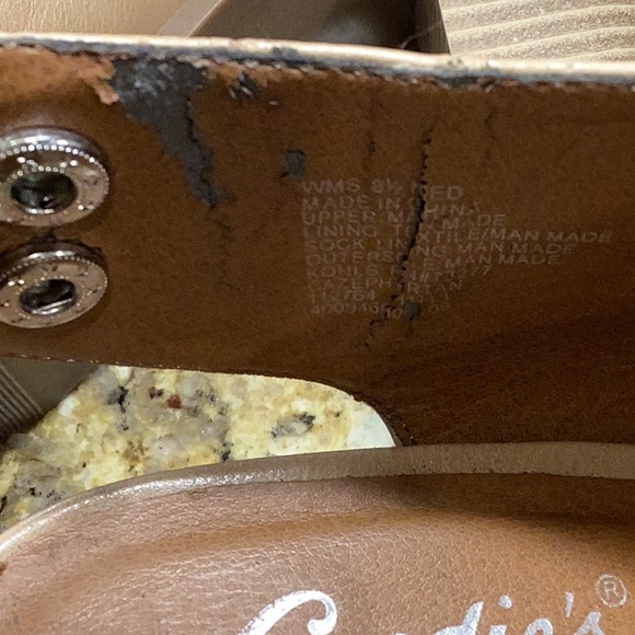 Candie’s open toe sandals. - Picture 8 of 8